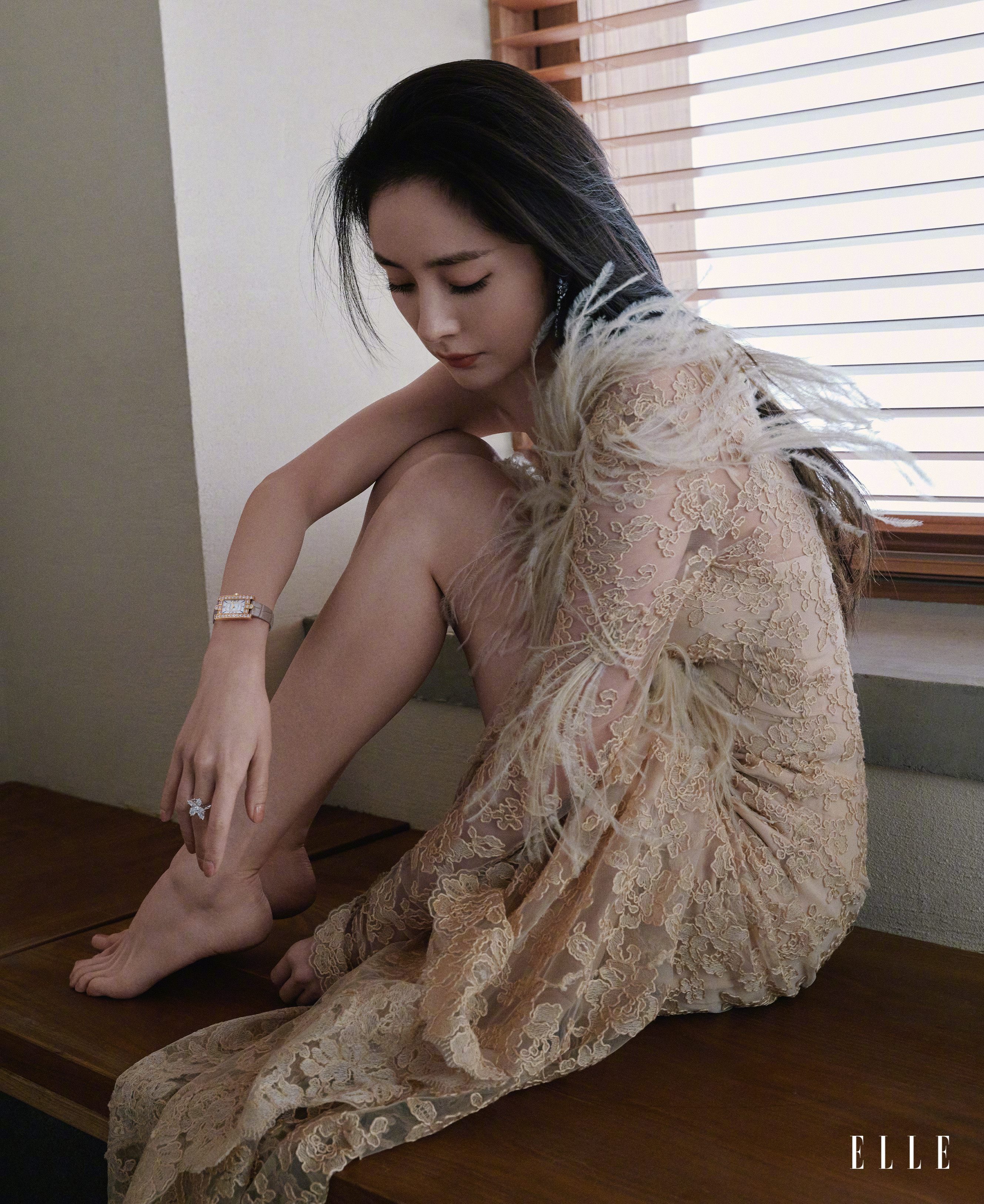 杨幂xElle花絮与内页大片·演绎HW💎