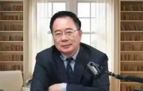 台湾的蔡博士和大陆的沈教授隔空互怼，引发网友们驻足围观，并发表自己的见解。有支持