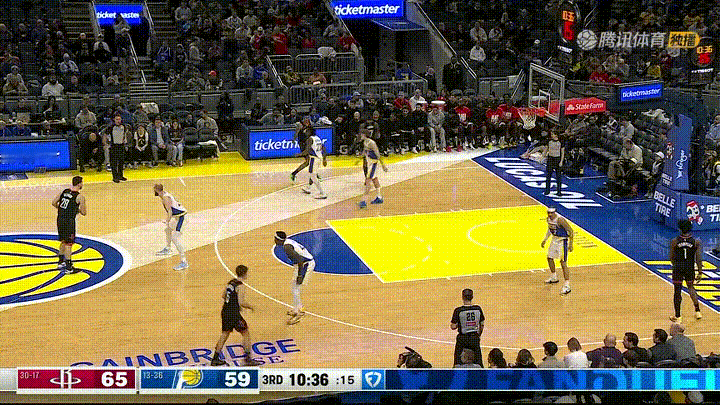 火箭超级巨星申京真是嚣张至极！在今天火箭客场挑战步行者的比赛中，当时比赛进行到了