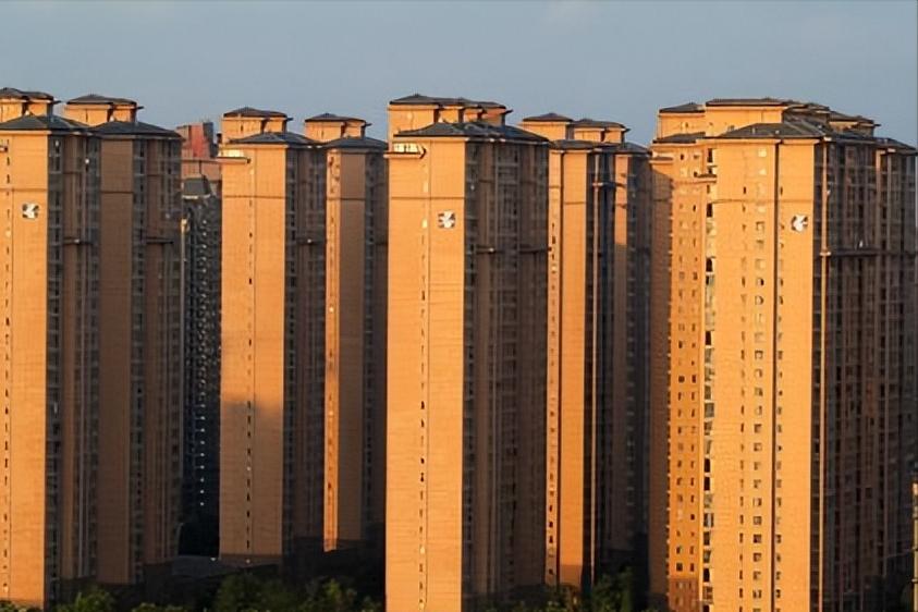 中国楼市正撞上一道新坎儿：存量房没人接盘，新房卖不动？就在9月18日