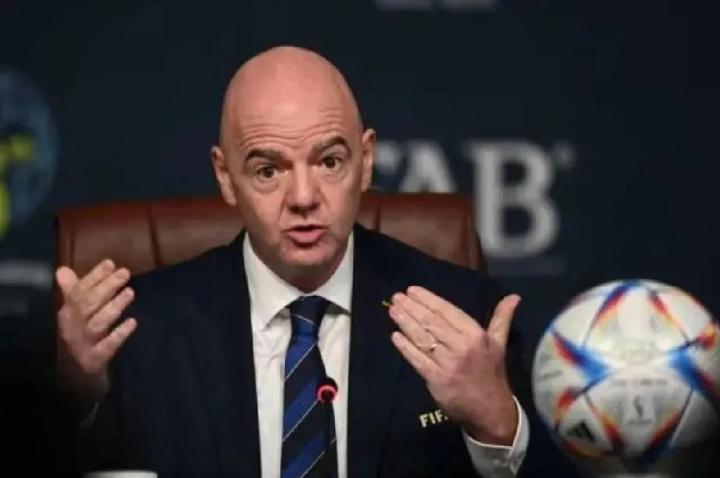 太嚣张了！5月11日，FIFA的国内代理人放出狠话，声称如果中国不购买下一届世界