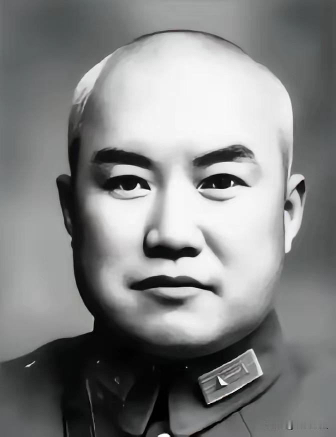 1948年，国民党中将周福成的女儿赶到沈阳劝父亲起义，没想到，周福成掏枪顶住女儿