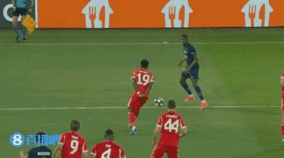 百思不得其解：欧冠拜仁慕尼黑和中超成都蓉城同样的球打手，一个判点球，一个不犯规。