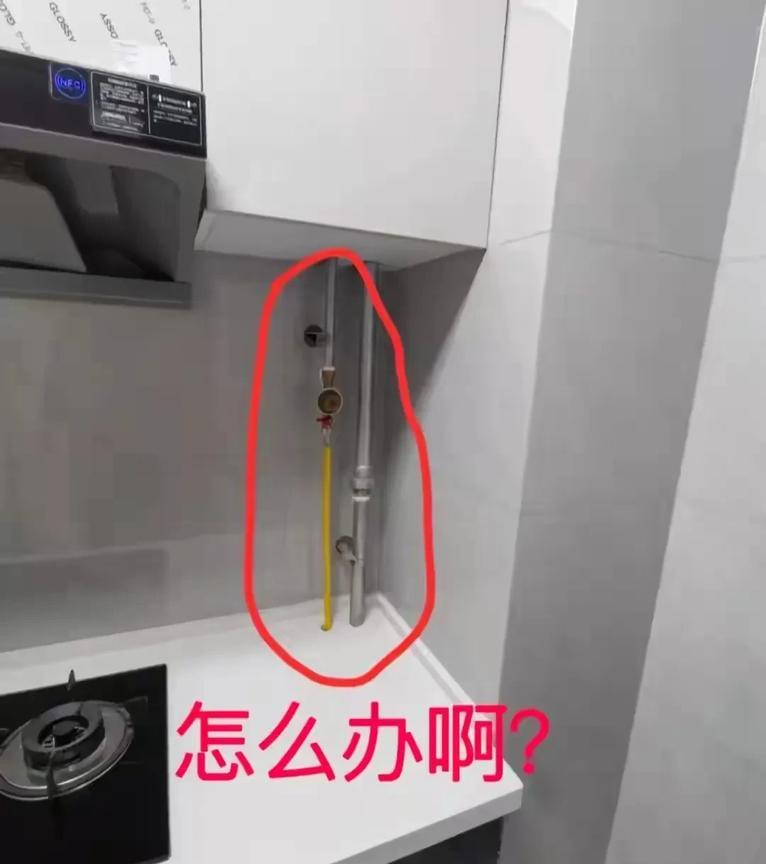 厨房装修到了这一步，管道该怎么隐藏？