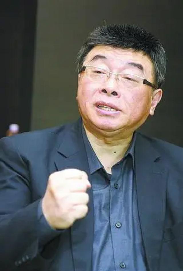 邱毅教授说，对美军购案的通过，证明蔡正元的判断是正确的。蔡正元曾说，两岸统