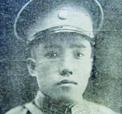 1929年，刘珍年在击败张宗昌，枪杀老长官褚玉璞，割据胶东十几县后，他对部下夸耀