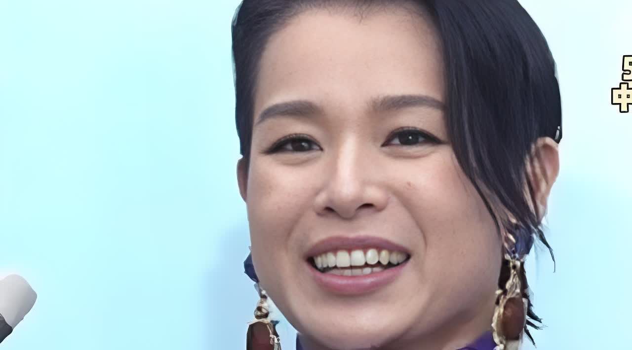 一夜之间喜欢胡杏儿的人全部沉默了。因为她有个很严重的问题，那就是