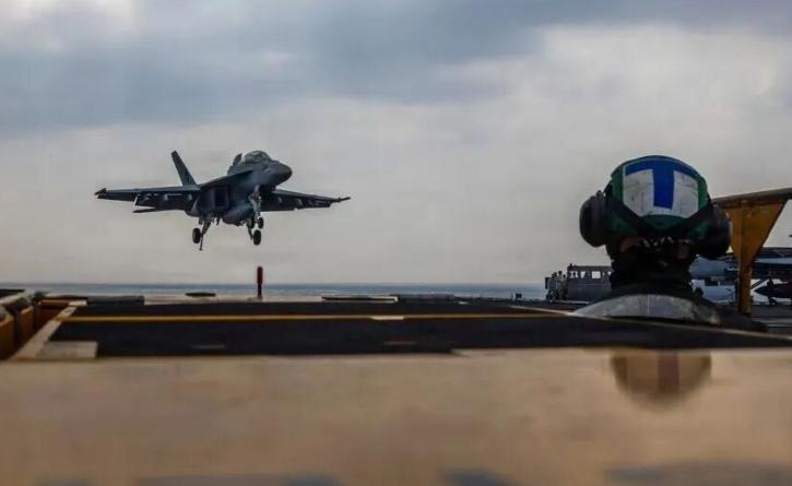 伊朗这次稳了，普京给吃定心丸，我国卫星图像让伊朗底气十足，美国发出战争威胁也不怕