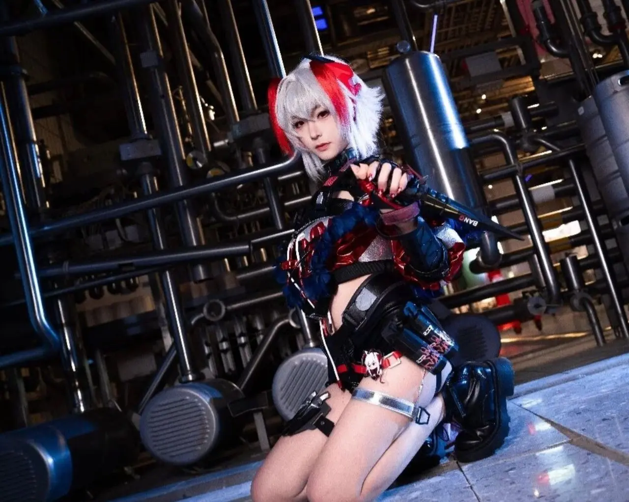 cospslay 二次元美女cosplay 这腿又长又白又细 三角洲c...