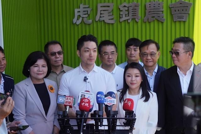 “走到哪里都大受欢迎”！有别于党主席郑丽文，蓝营明日之星蒋万安连两日赶场云林、宜