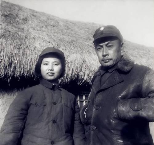 1937年，陈宏被捕，供出了陈毅，敌人设计诱骗陈毅下山。陈毅下山时，因口渴向少妇