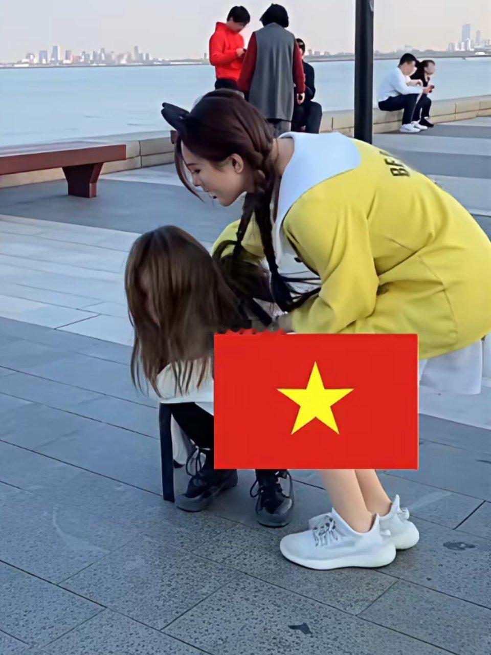 越南土味爱国视频拍给越南人看但是为啥碰瓷我国和美国越南受到中美欺负了，然后越南人