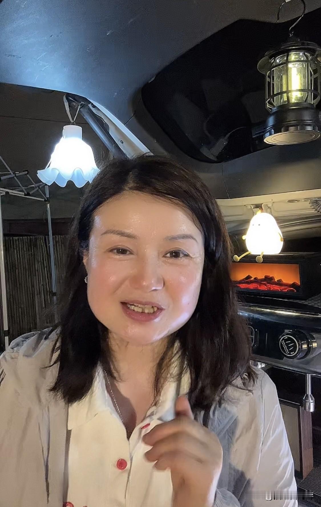 我决定带上我的咖啡机，磨豆机，一边卖咖啡一边旅游！今天终于将我的咖啡机和磨豆机
