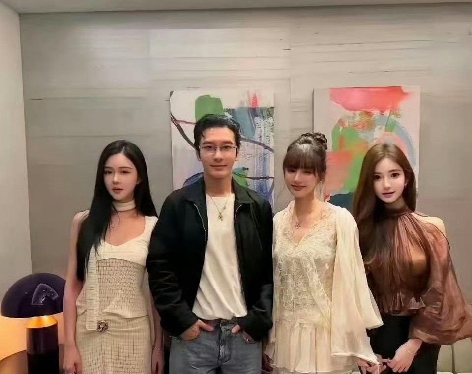 他把自己的老婆弄丢以后，又满世界找她老婆的高仿版！