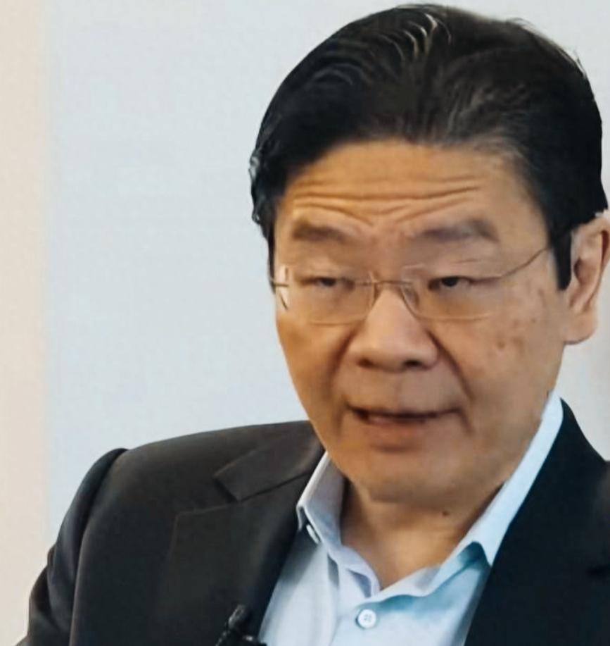 黄循财面部表情是不是很有特点啊！眉头紧皱的时候，那严肃的眼神是什么意思呢？看