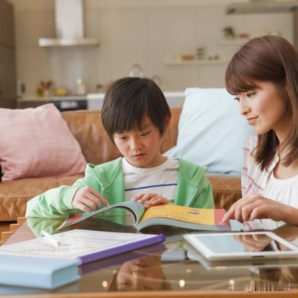 “一个从来没有补过课，从来不用家长操心的孩子能考上重高中，他的潜力会很大。”这个