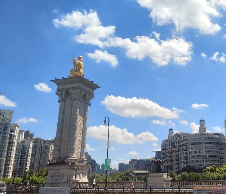 在上海七大主城区里，普陀一直是最没有存在感、最容易被忽视的一个。比起黄浦的繁华、