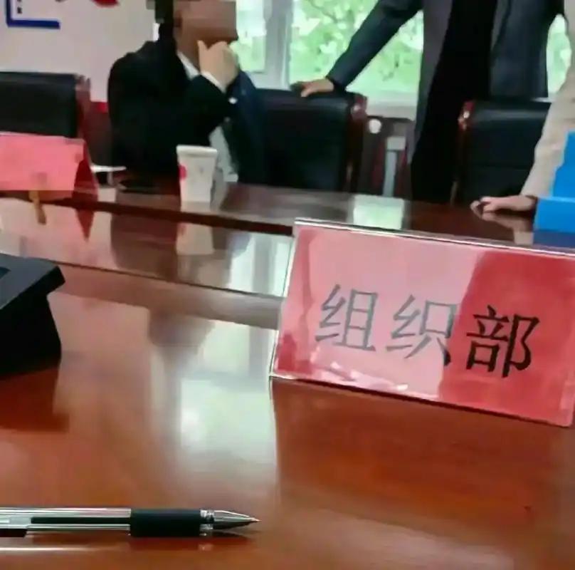 你相信盛极必衰吗？（四）上世纪八九十年代，我曾在一家大型国企党委工作，当年的国