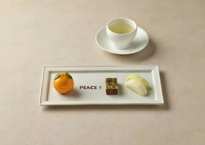 这是去年韩国招待特朗普的午餐