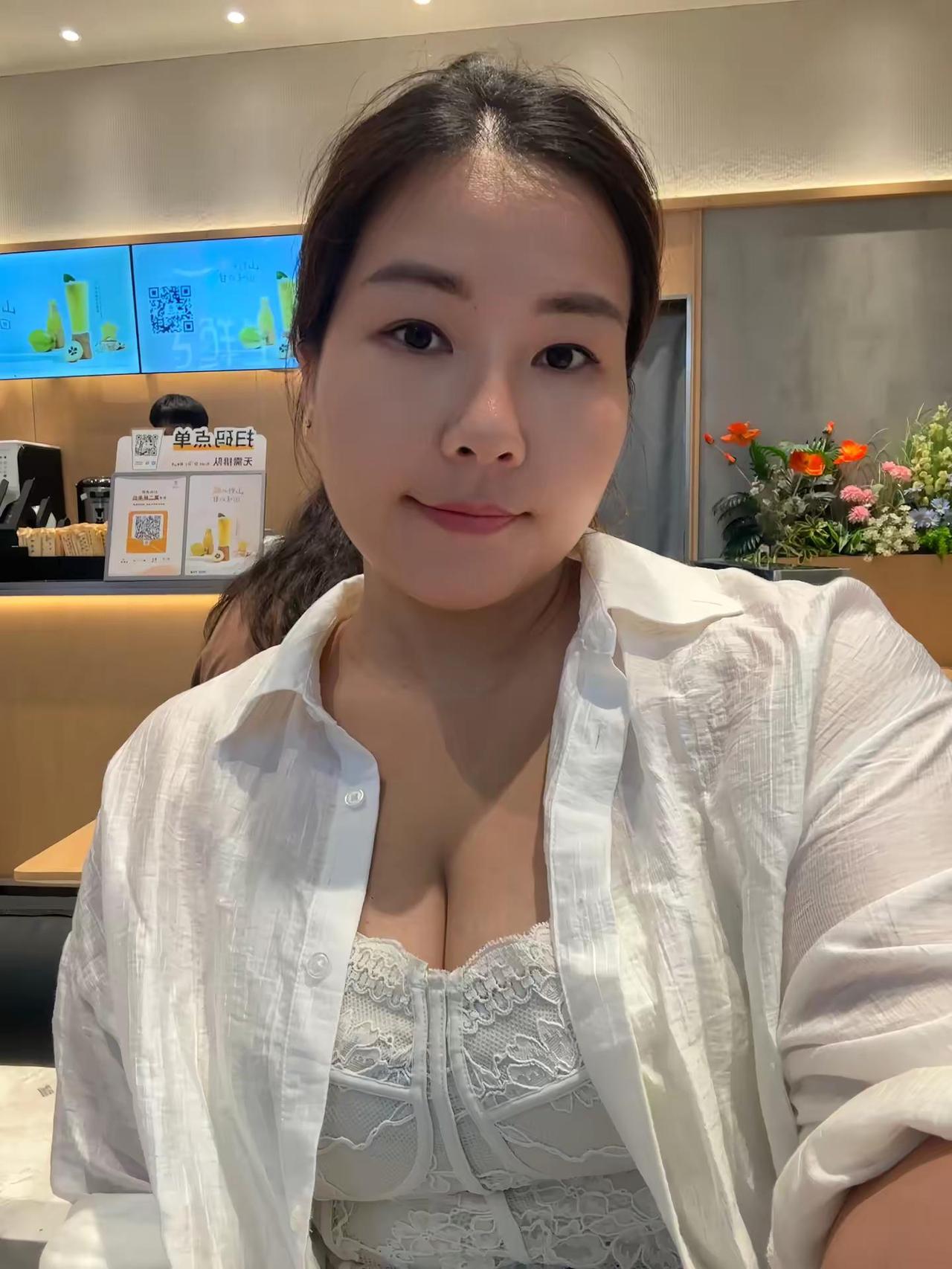 处嘛，现在不怎么爱出轨了，我闺蜜可以作证