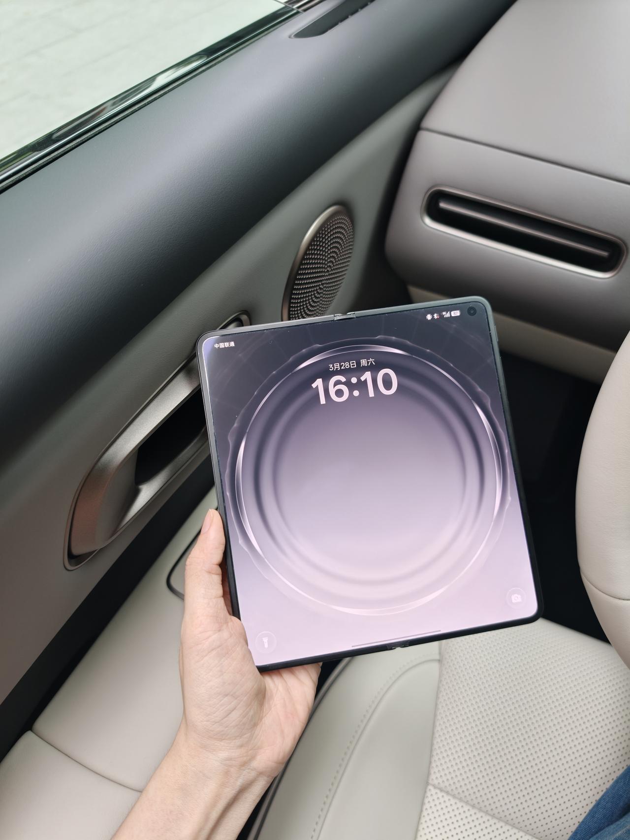 OPPOFindN6到手半个月，我后悔了吗？之前我对折叠屏一直持观望态度