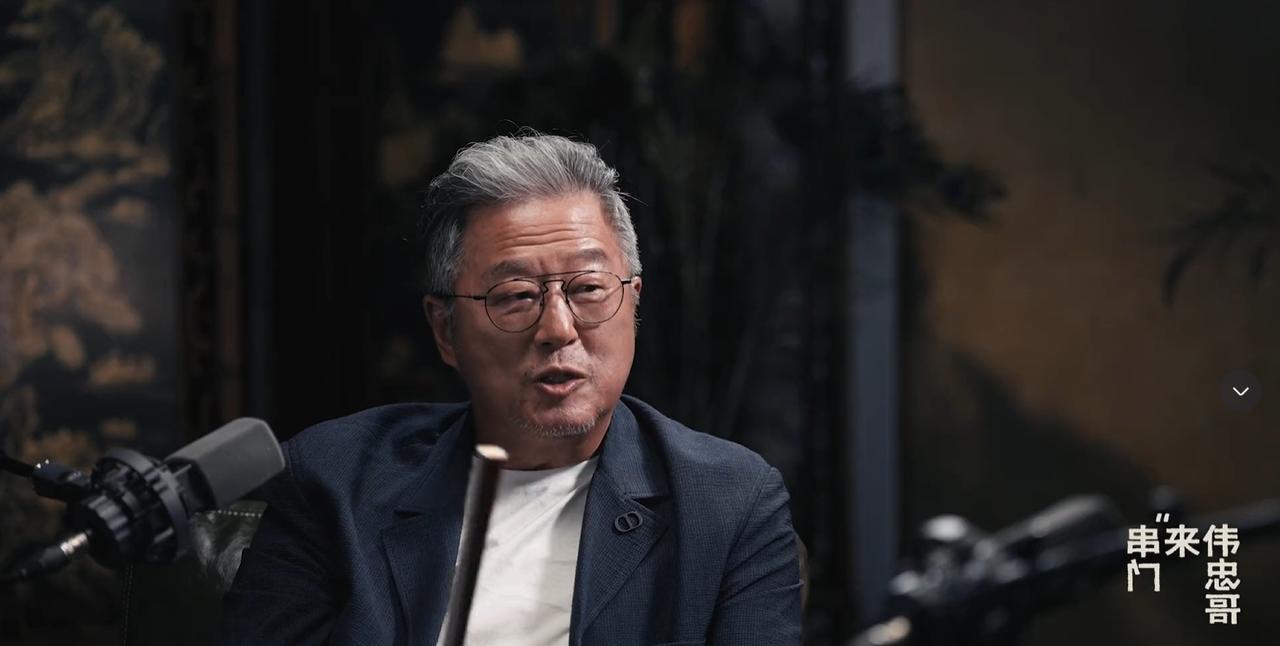 郭德纲面对镜头直言：“我这辈子，合适的捧哏只有于谦老师一个人。特别是和于谦老师