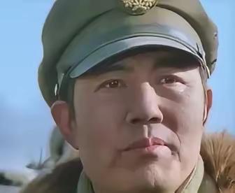 1948年10月23日，廖耀湘命令宪兵去枪毙作战不利的师长戴海容。宪兵闯进溃逃的