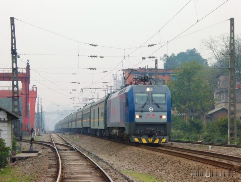 2011年春运期间拍摄的一趟京渝临客，北京西到重庆的L91/92次，由北京铁路局