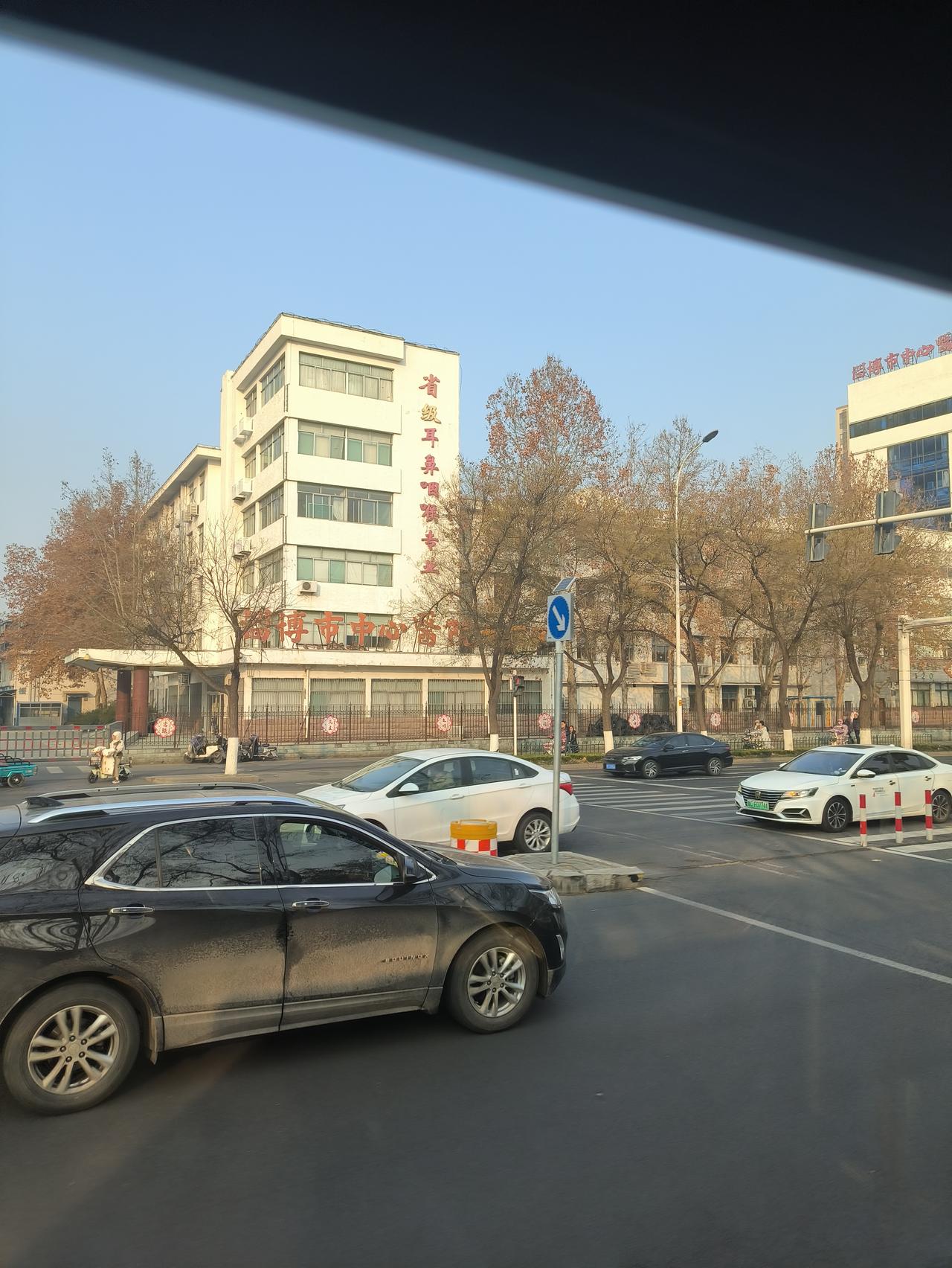 山东淄博中心医院北院区该如何处置？路过中心医院北院区，这一处于城市黄金地段，面