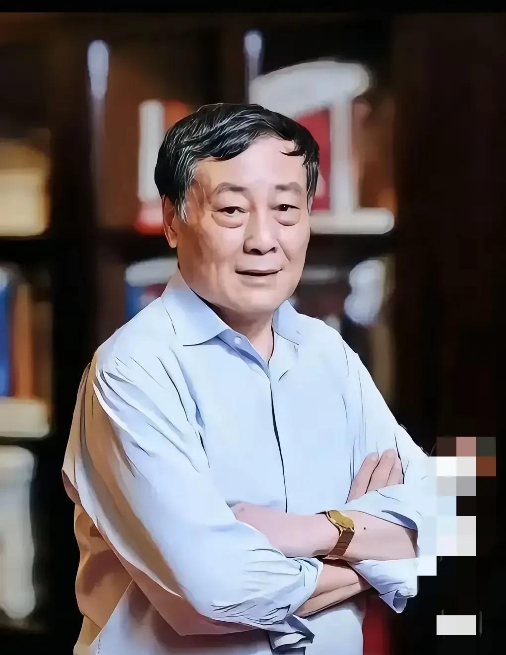 曾经宗老变成现在的老宗。常年穿30多块布鞋，饮食两菜一汤不浪费，坐二等座、经济