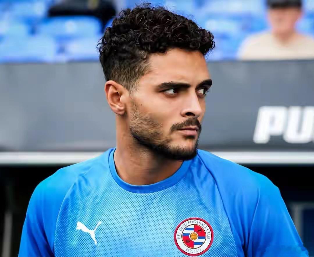 山东出手！中超队追逐葡萄牙国脚，利物浦旧将巅峰身价超700万欧成引援目标中超冬窗