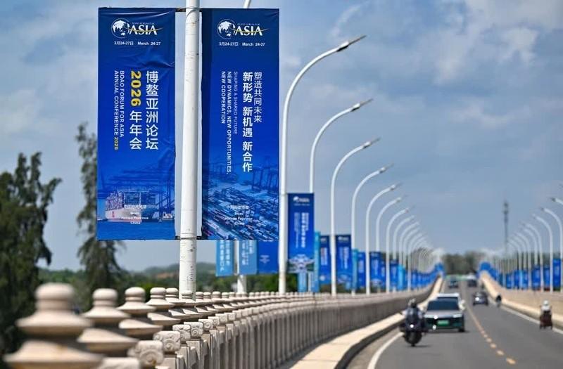 谁是想建立人类命运共同体？谁是想行使霸权攫取世界各国红利？现在一目了然。世界眼