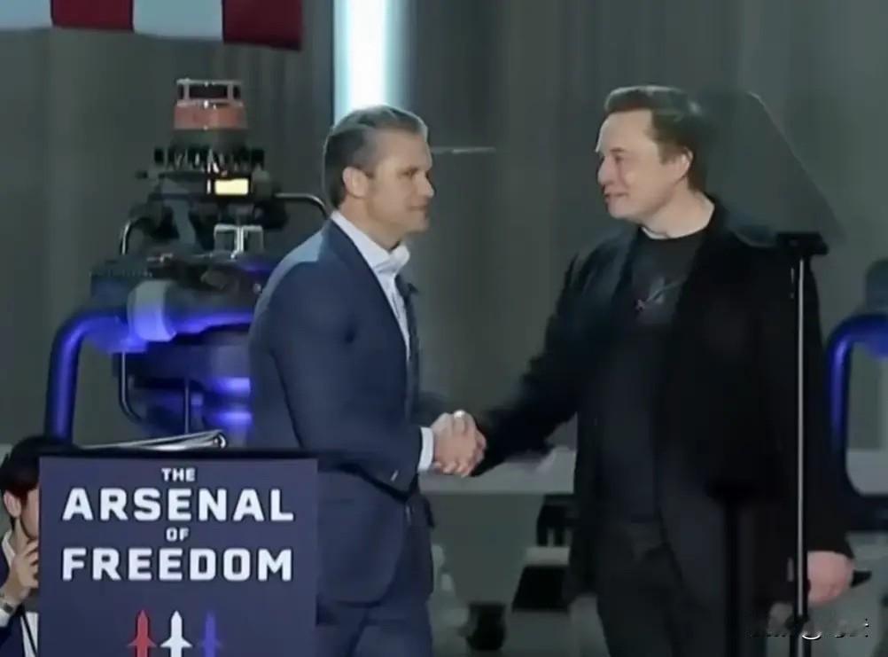 美国这次彻底撕下了伪善的面具，直接把全世界的特斯拉车主推向了火坑。以前他们还遮遮