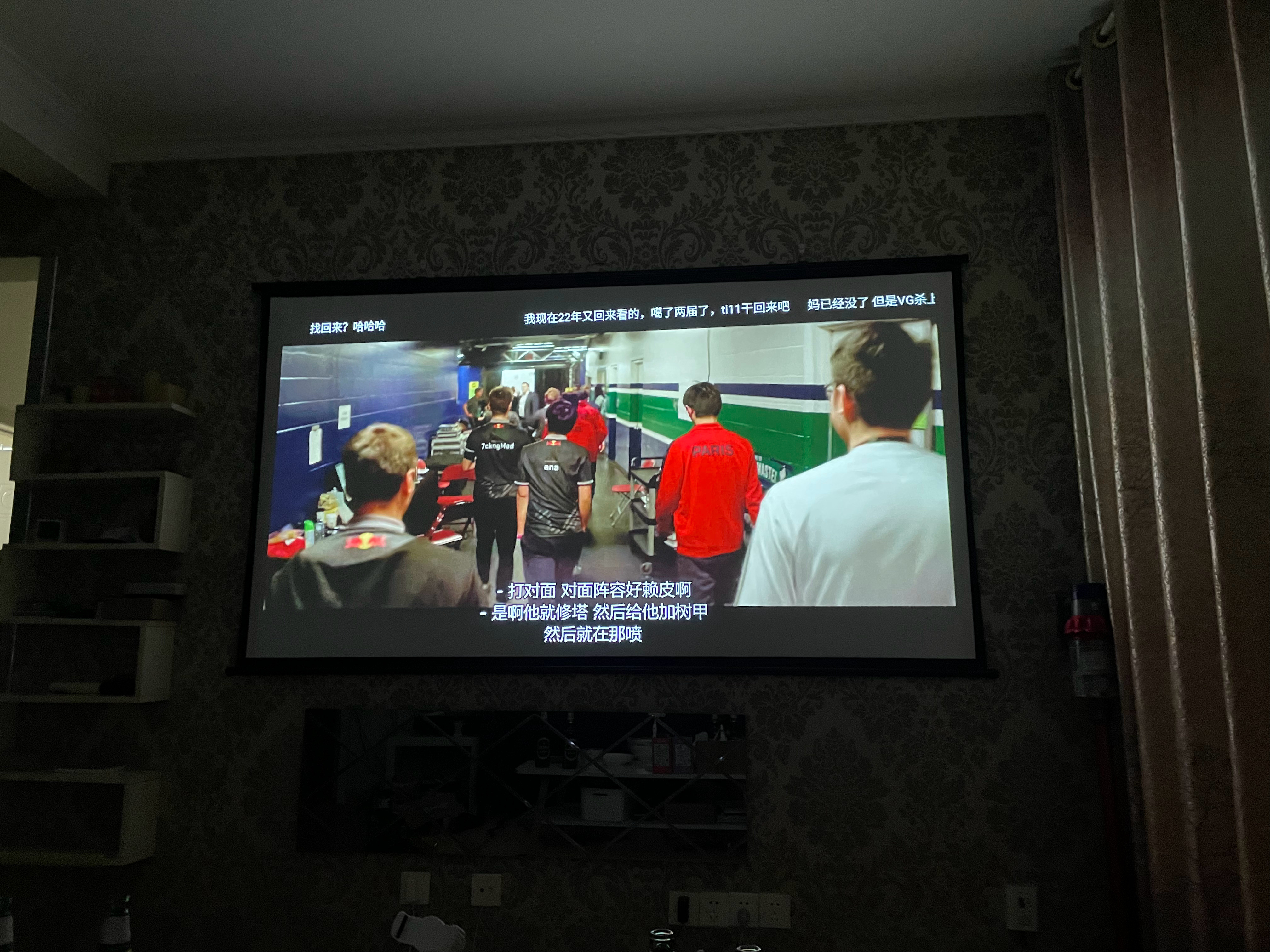 跟朋友看的时候（不知道第几次了）依旧很激动​​​