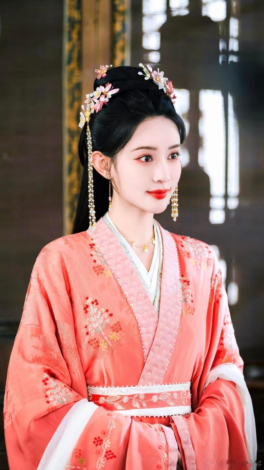 孟子义Share|桃花映江山壁纸分享~孟子义姜桃花~桃花映江山｜