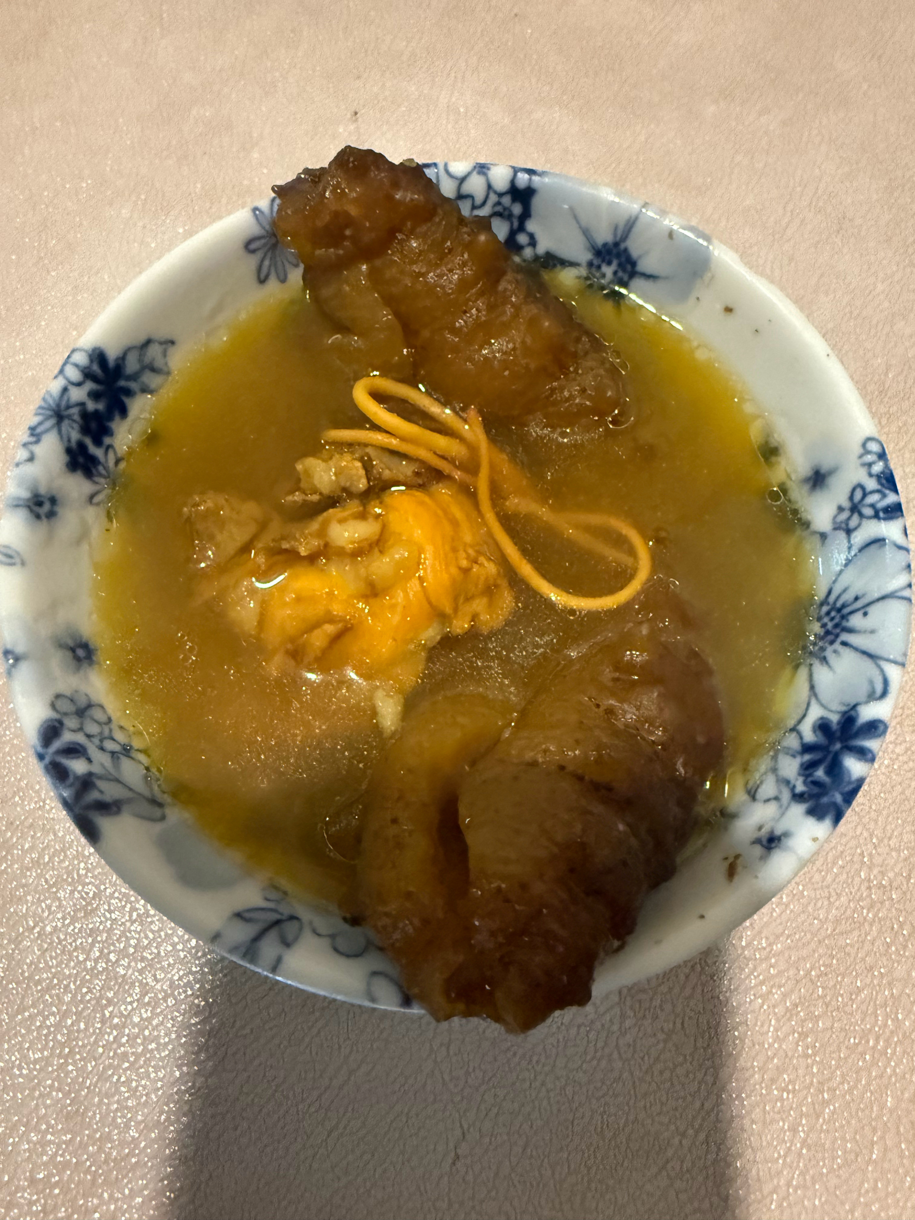 一回到家，家人就帮我盛了一碗汤，我一看，这……什么意思？都怪😡😡😡[
