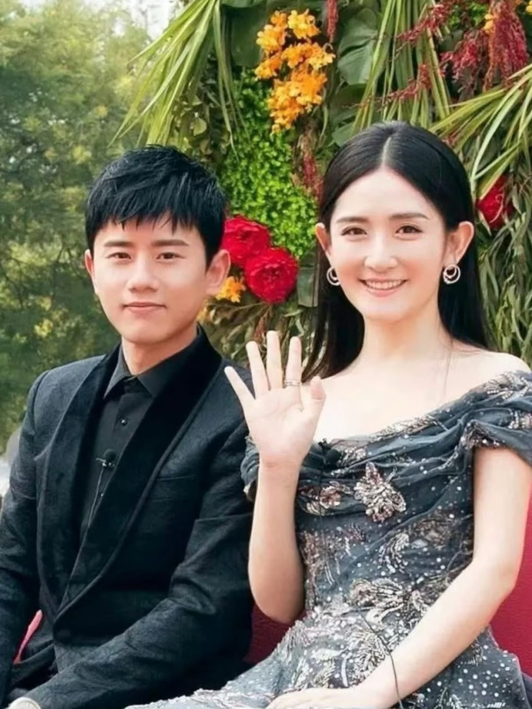 说实话，我对张杰的感觉就是：机会是谢娜给的，有实力，但确实有短板，也确实占了资源