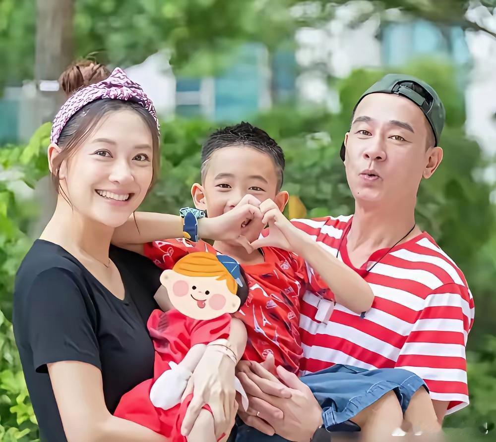 向太最想要的儿媳，根本不是郭碧婷，而是山鸡哥的女人应采儿当年向太有多喜欢应采儿？