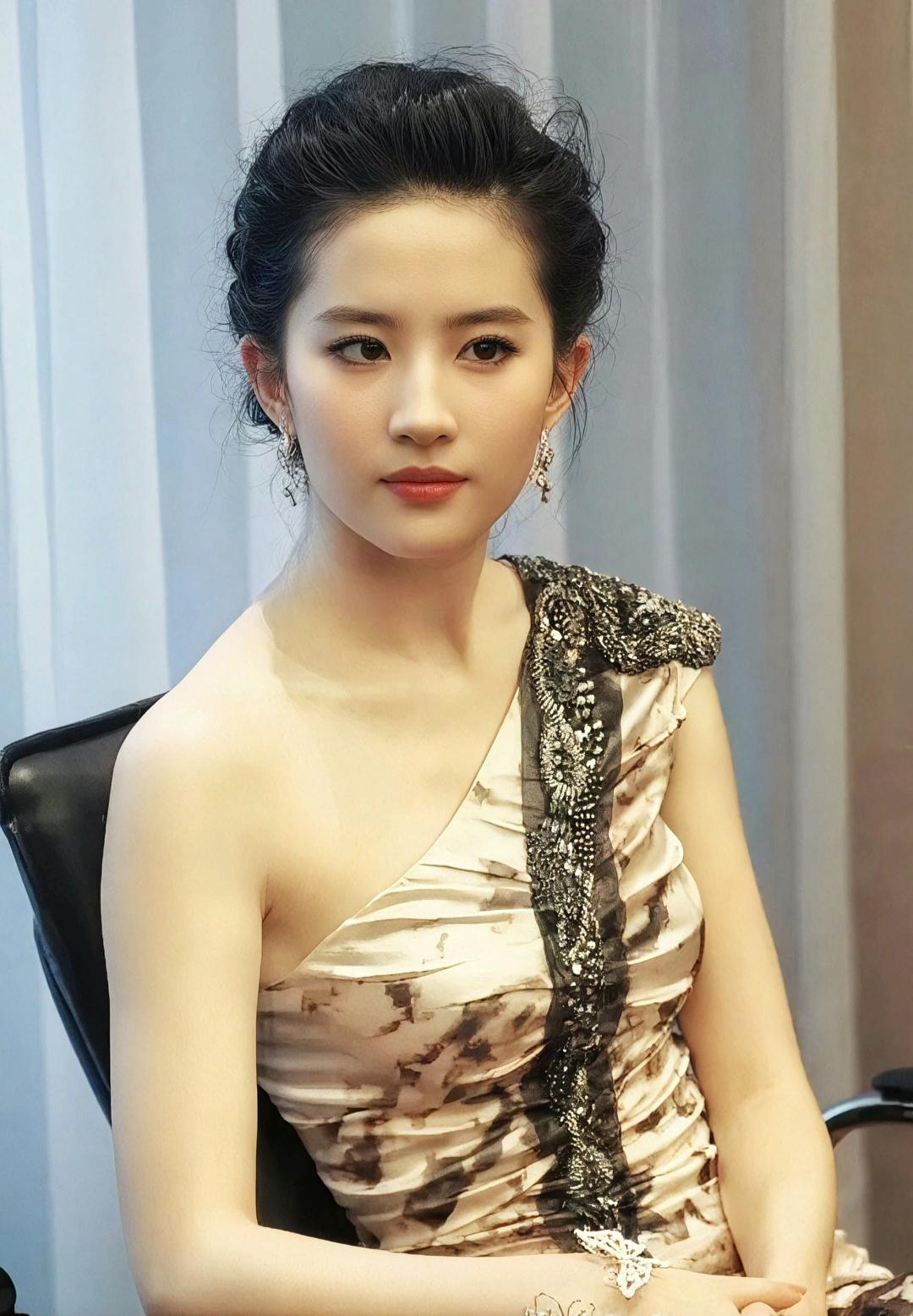 女神级别的。