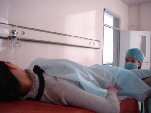 产科医生: 如果你想打掉孩子, 请在孩子有心跳之前来