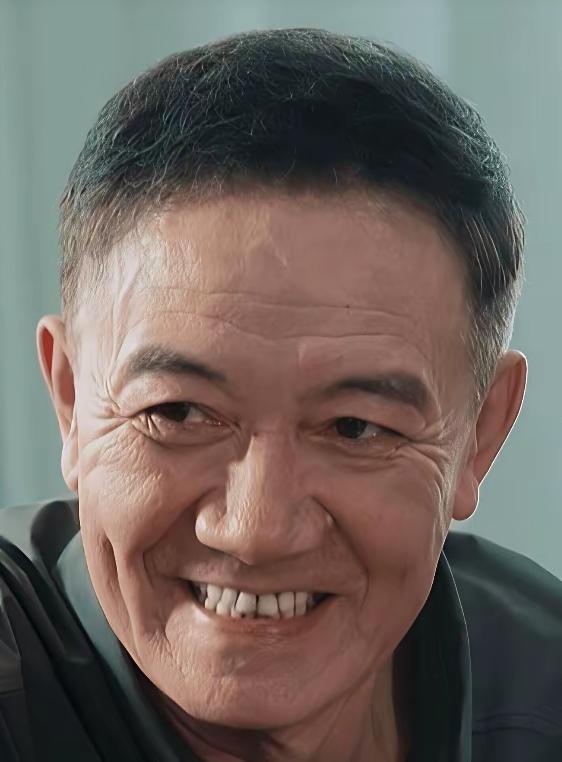 央8黄金档播放的《兵自风中来》昨晚已大结局，看到这个完美的大团圆，甚感欣慰！
