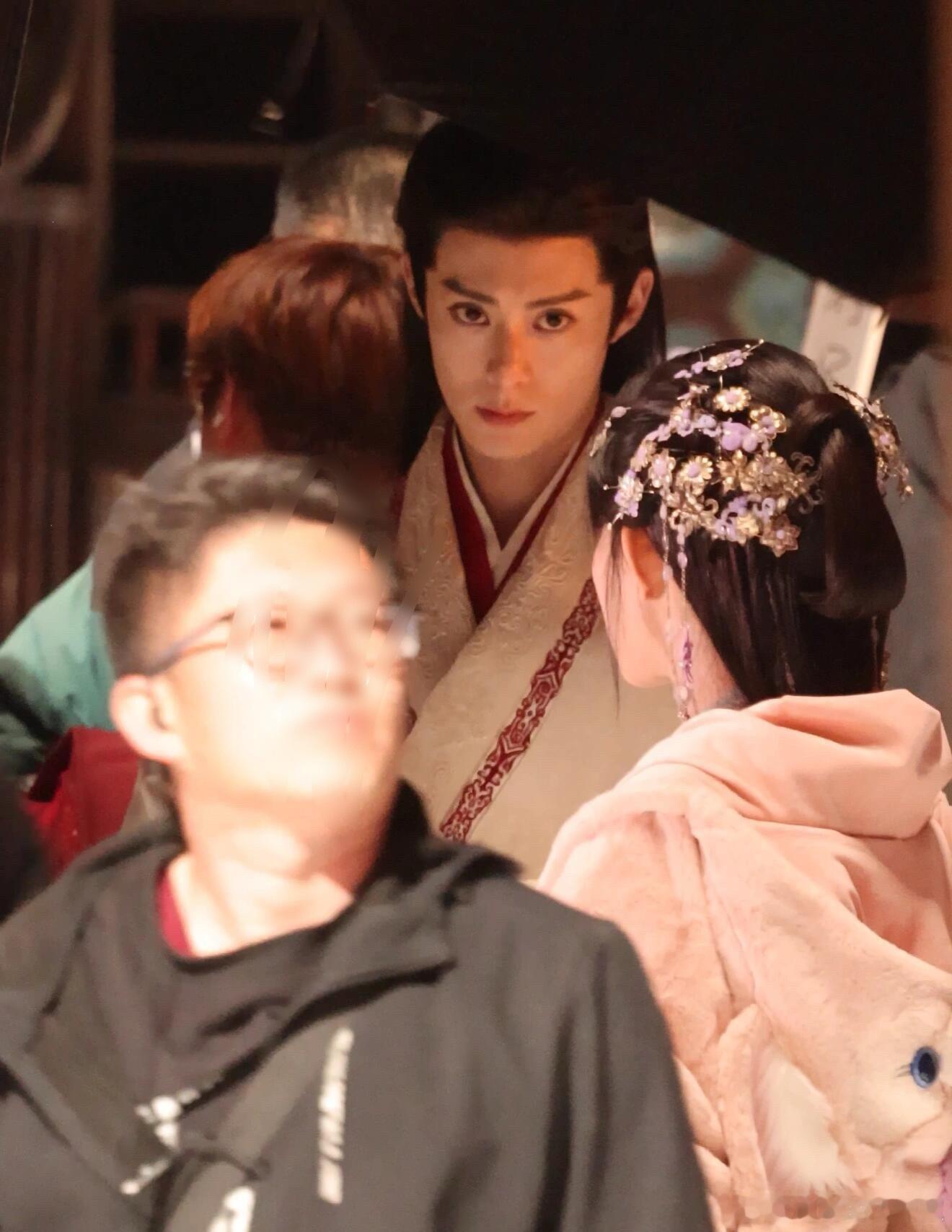 王鹤棣新剧生图水平，看着安心了一点