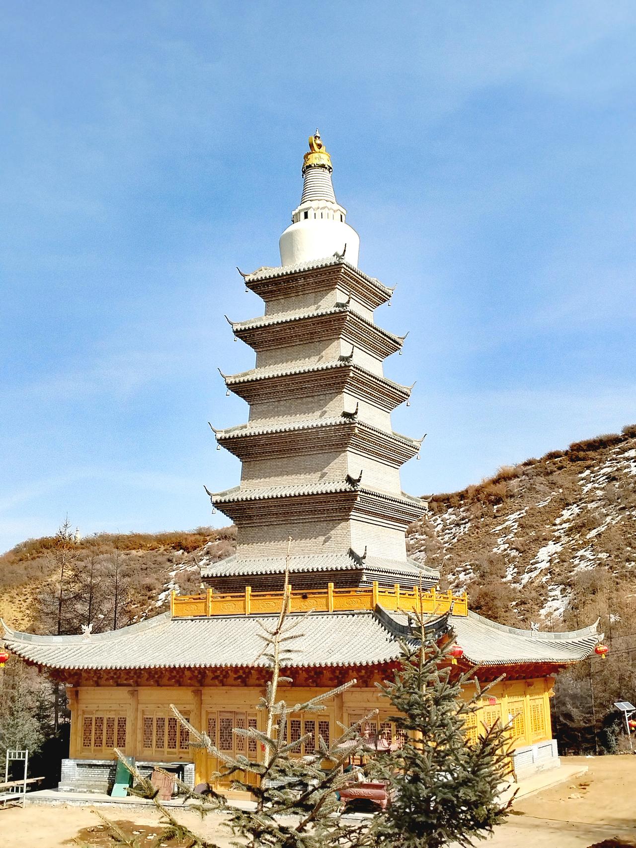 想被人尊重，不靠讨好、不靠强势，靠的是稳、正、清、硬这四条底线。1.先自