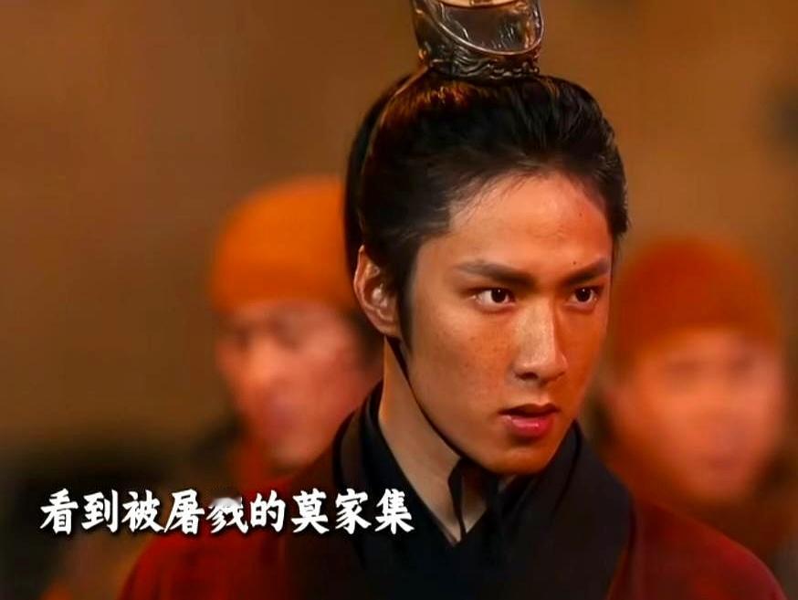 吴京都吓傻了！19岁小鲜肉沙漠里硬扛，一拳轰碎质疑，你信吗？真刀真枪，不玩