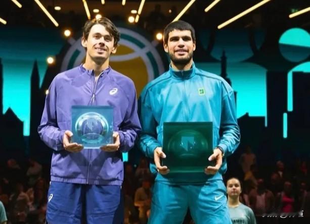 阿尔卡拉斯，投桃报李？横扫穆塞蒂以小组头名晋级年终总决赛男单半决赛的同时，阿尔