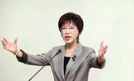 针对两岸统一，洪秀柱也太让人失望了！说白了，洪秀柱居然建议两岸先签一个“和平协议