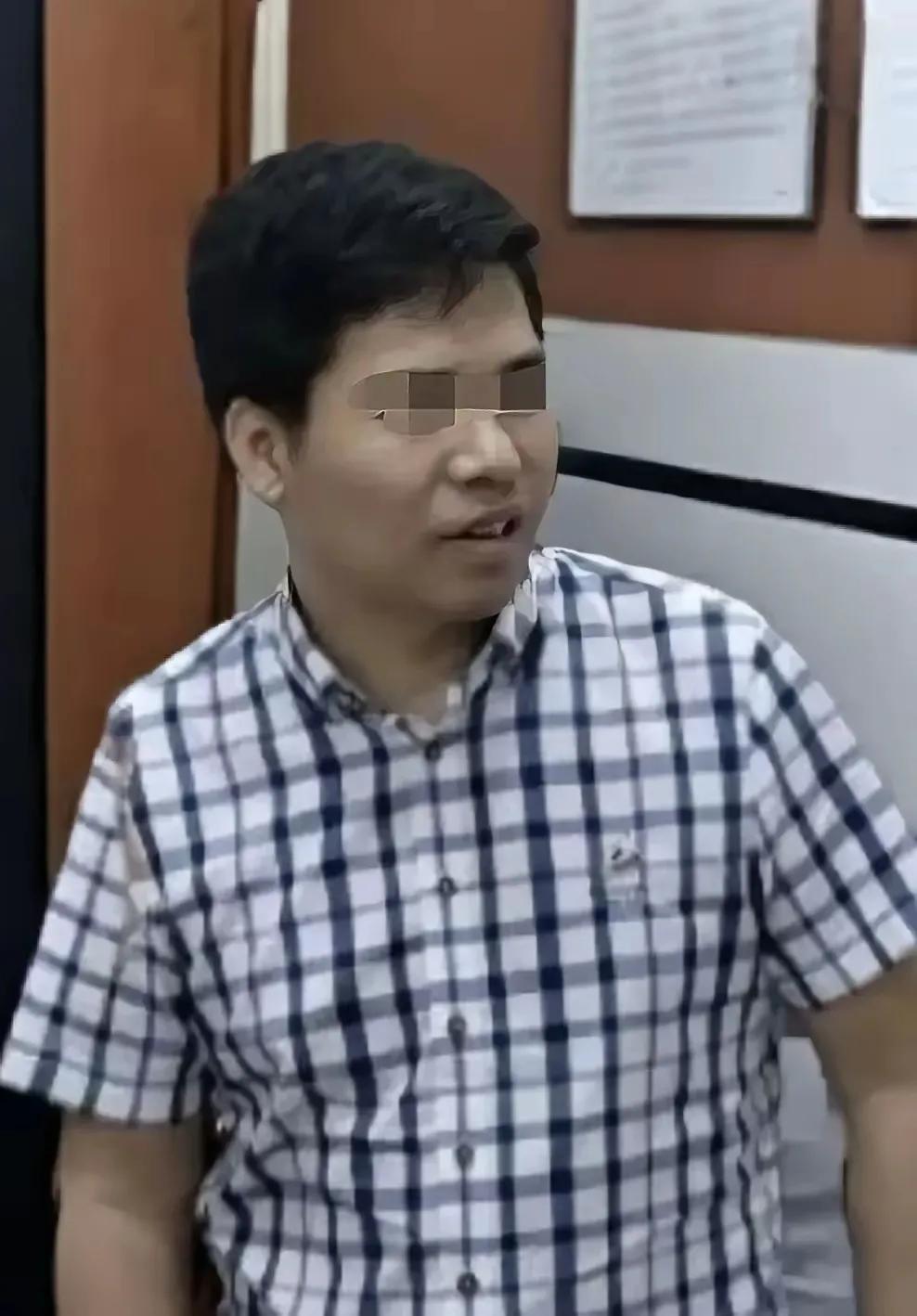 中南大学谭教授真是个人才，堂堂985重点大学的教授，居然外出PC，出手阔绰给了小
