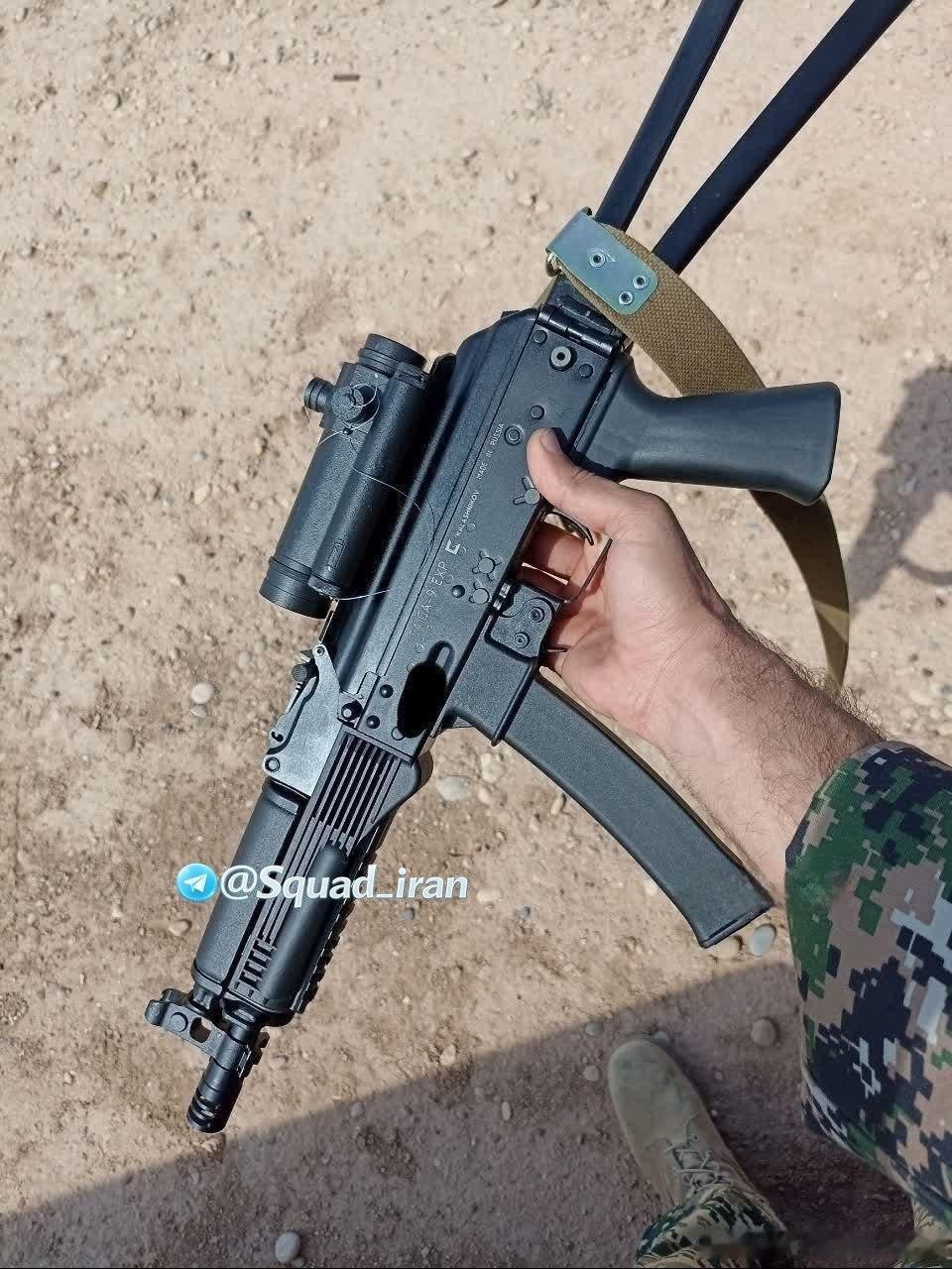 伊朗伊斯兰共和国武装部队刚列装的俄罗斯SAIGA-9EXP半自动卡宾枪（如图）