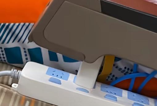 高铁上见识到的人类的多样性。在各种奇葩投诉，各种奇葩行为后，又出现了有人在车厢