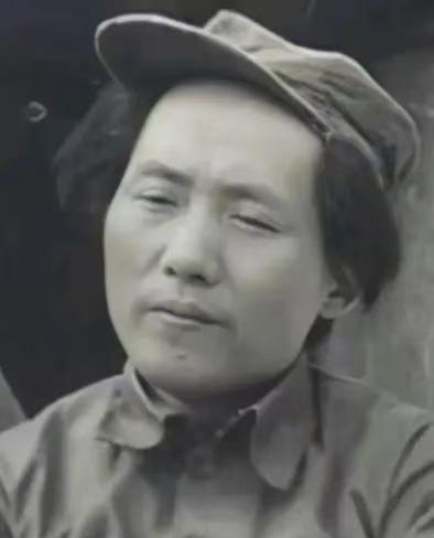 说起毛主席，生活随便，爱说笑，在长征路上头发长得老长，叫他理发他不理，说要打了胜